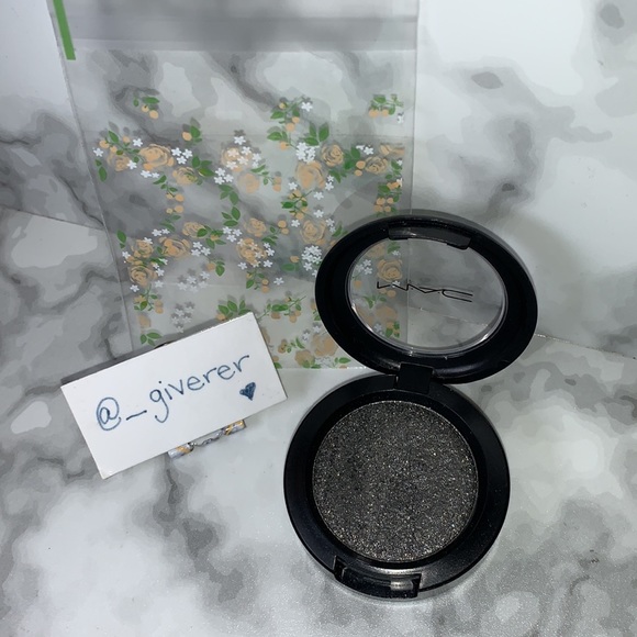 Jet Couture Pressed Pigments Eyeshadow MAC - Picture 3 of 14